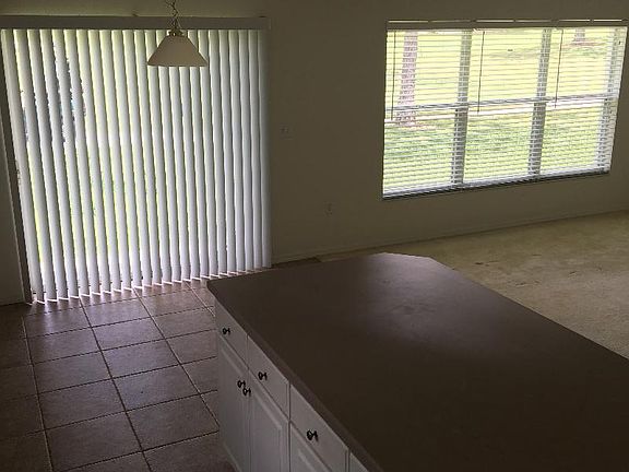 5th image of 6896 Lake Eaglebrooke Dr