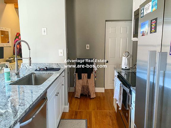 2nd image of 37 Sheafe St APT 8