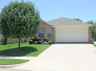 1157 Browntop St, Crowley, TX 76036