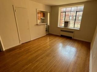 2125 Locust St APT 11, Philadelphia, PA 19103