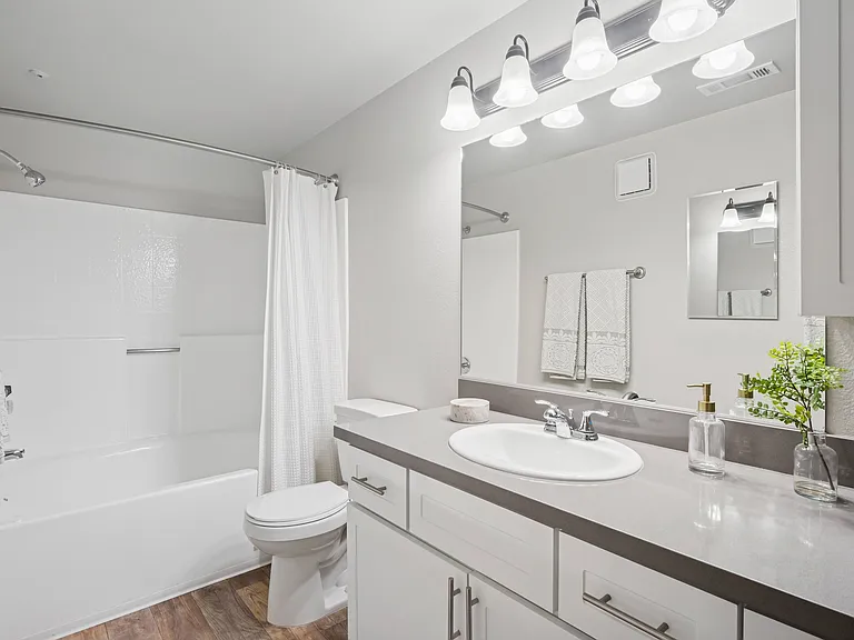 Paloma Summit Condominium Rentals — Photo 19