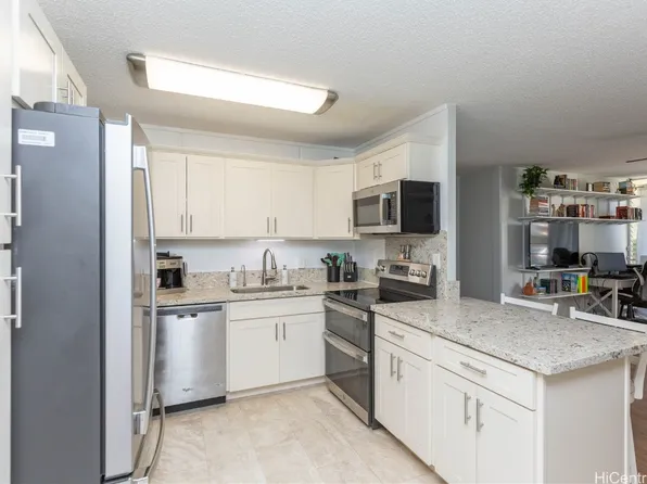 95-2057 Waikalani Pl APT C102, Mililani, HI 96789