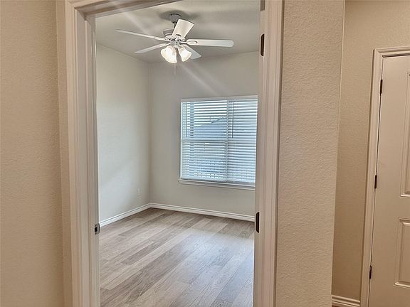 5th image of 455 County Road 306 #B