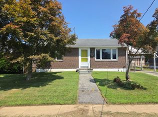 405 Stanton Rd, Wilmington, DE 19804