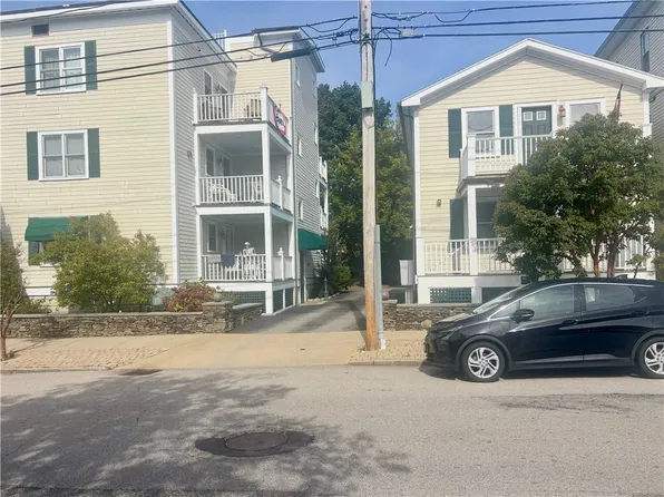 159 Franklin St #7C, Bristol, RI 02809