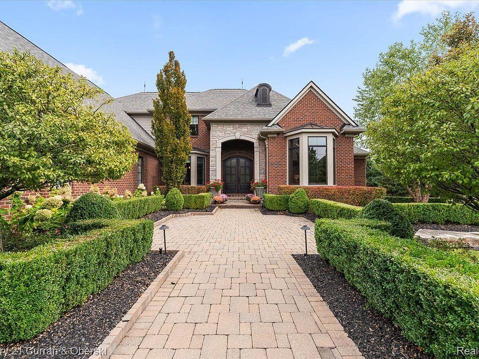 1st image of 20774 Richmond Dr