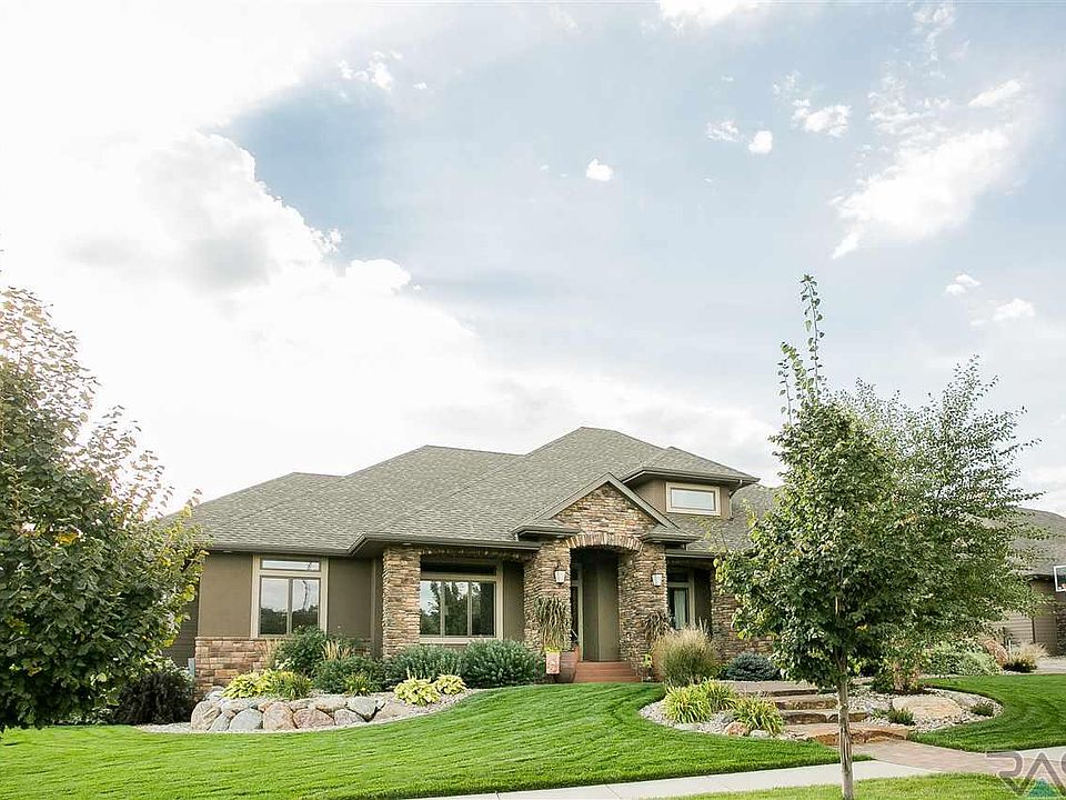 1st image of 6208 S Callington Cir