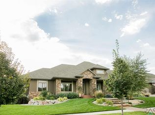 6208 S Callington Cir, Sioux Falls, SD 57108