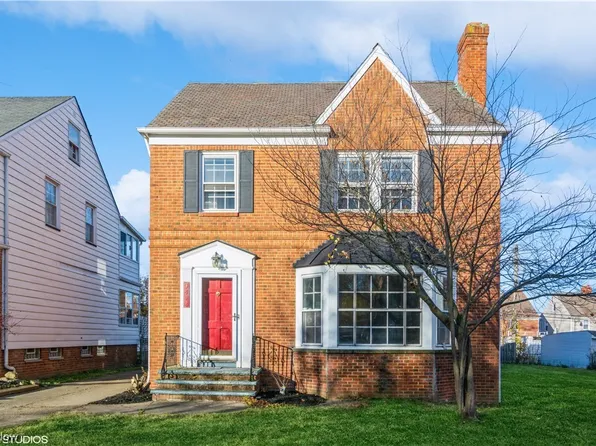 3692 Strathavon Rd, Shaker Heights, OH 44120