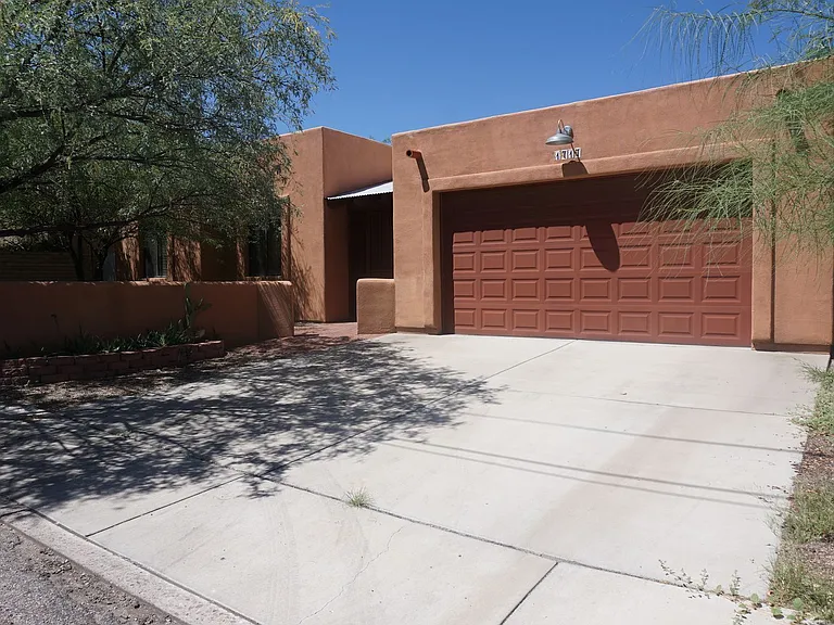 1717 N Baxter Dr — Photo 4