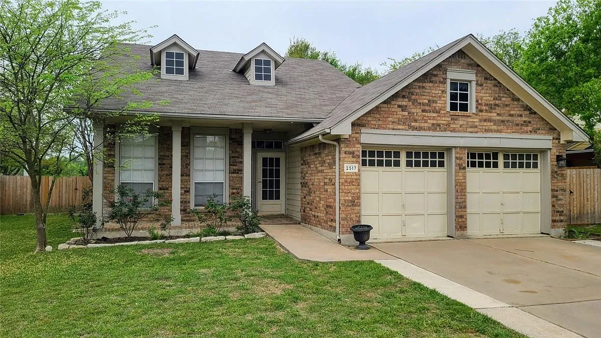 3 bed, 2.0 bath, 1550 sqft, $1,950 — Photo 1