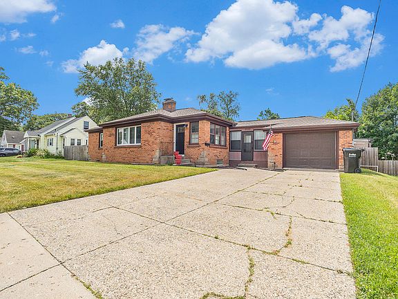 3rd image of 2533 Cherrywood Ct SW