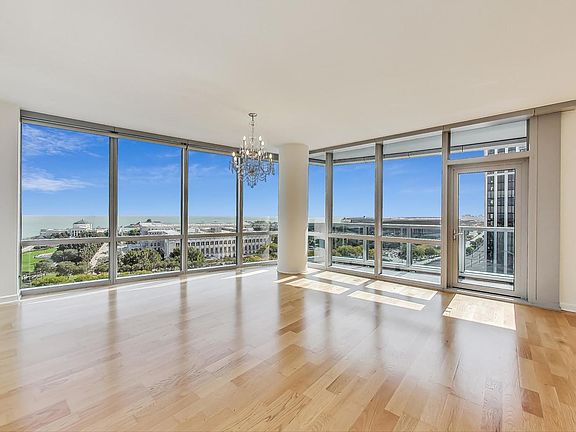 5th image of 1211 S Prairie Ave APT 1404