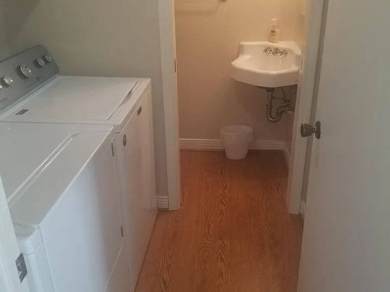 9665 Pettswood Dr — Photo 4