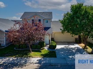 885 E 4th Ct, Kuna, ID 83634