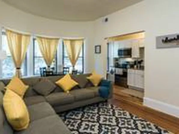 1461 Beacon St #11, Brookline, MA 02446