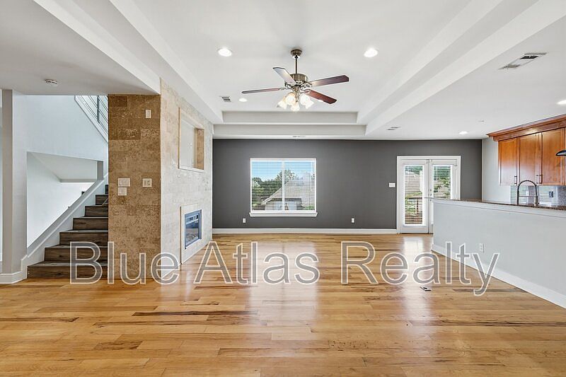 1st image of 2690 Rockbrook Dr Unit 4