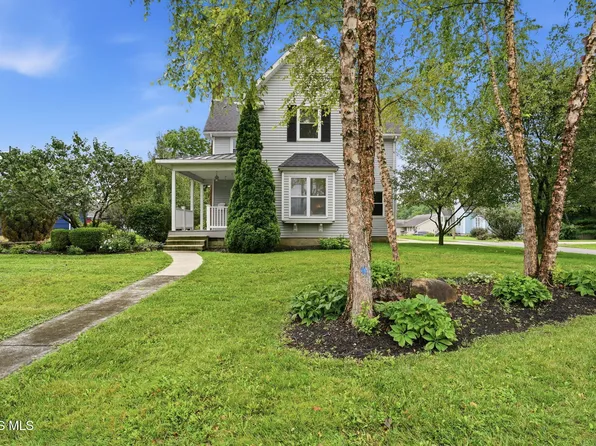 713 S Main St, Bluffton, OH 45817