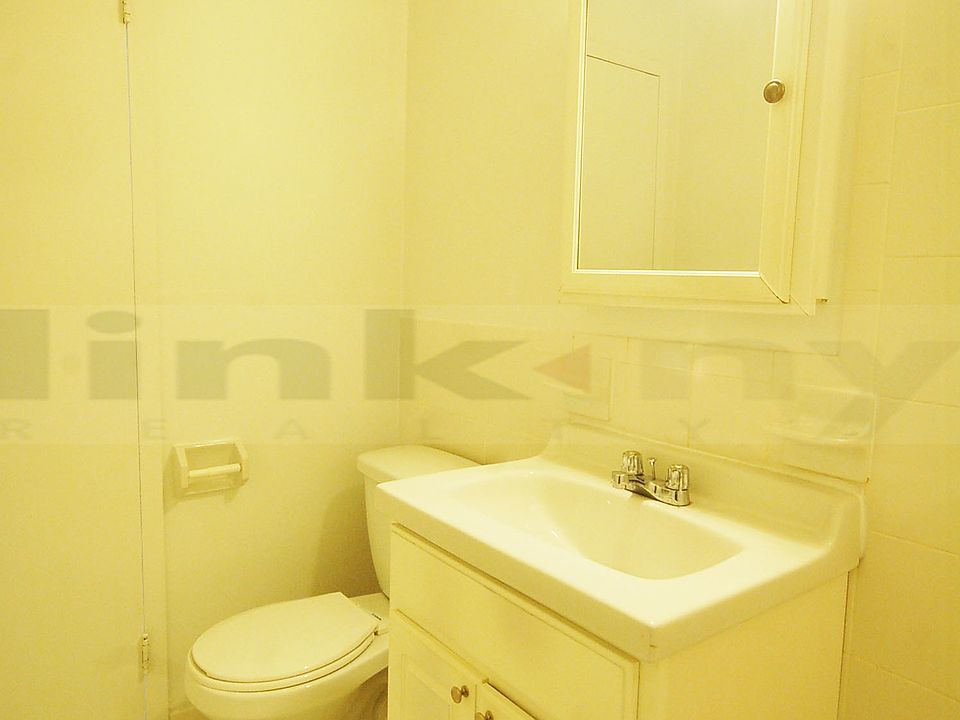 2nd image of 30 Park Ave APT 5A