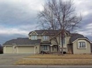 6040 SW 37th St, Topeka, KS 66614