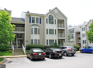 12233 Fairfield House Dr APT 204B, Fairfax, VA 22033