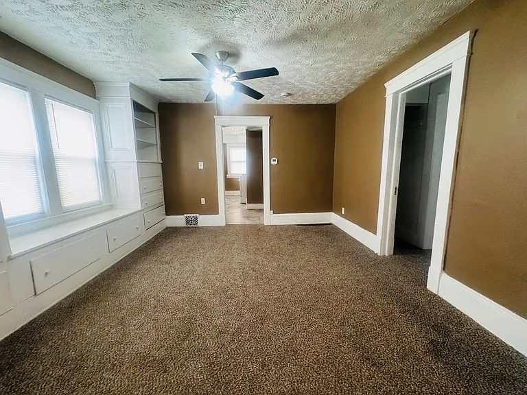 1056 E 99 ST. Cleveland, OH 44108 — Photo 19