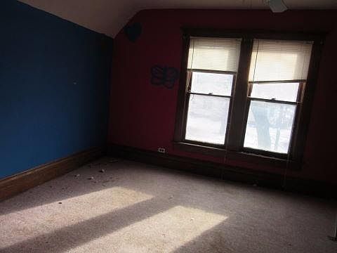 2nd image of 302 N 12th St