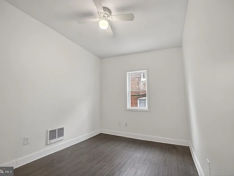 3138 W Allegheny Ave #A — Photo 19