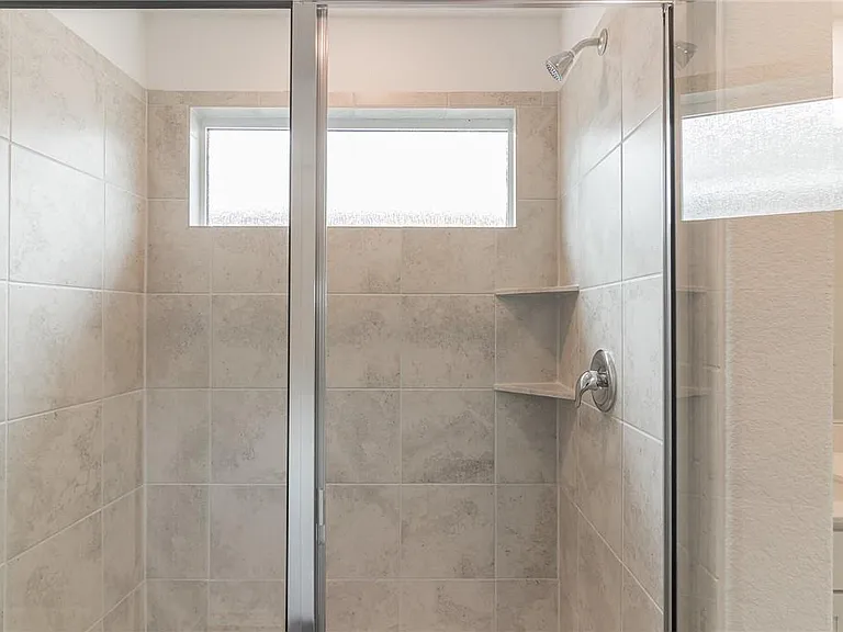 500 Jack Ryan St — Photo 18