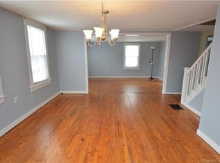 1319 Peck Ln, Cheshire, CT 06410