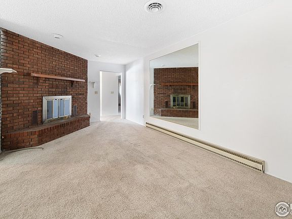 5th image of 104 Bachar Dr