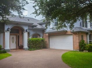 403 Grosbeak St, Laredo, TX 78045