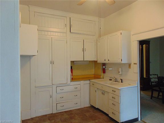 2nd image of 257 Lawson Ave