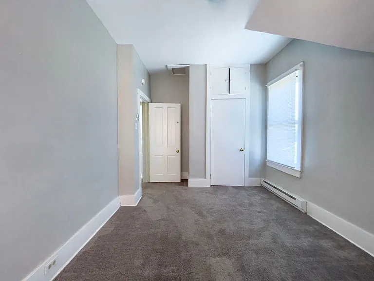 216 N McKinley Ave - Walk to Campus & White River Greenway — Photo 41