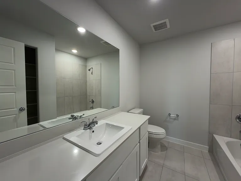 120 Millwood Rd — Photo 34