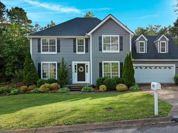 7923 Woodstone Dr, Hixson, TN 37343