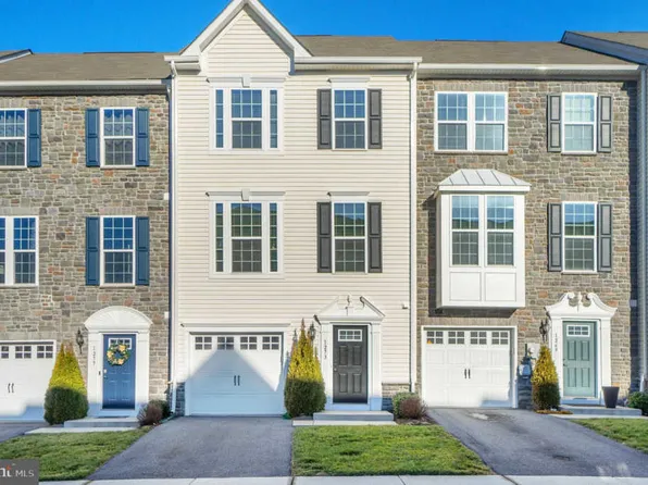 1273 Rannoch Ln, York, PA 17403