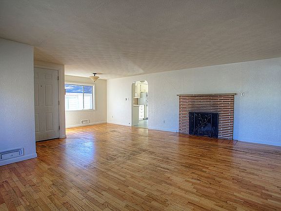 4th image of 6812 S Park Ave