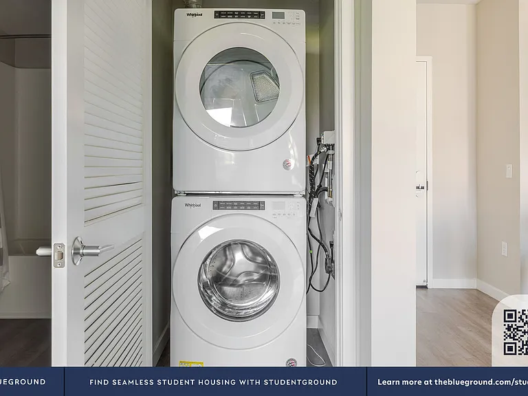 Washer/Dryer in Apartment