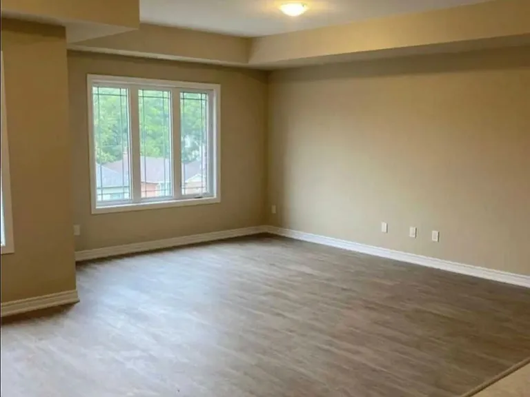 293 Olive Ave #3 — Photo 2