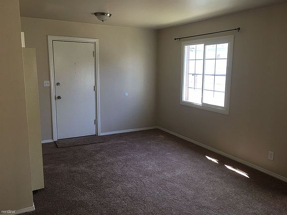 2nd image of 5655 Baltimore St
