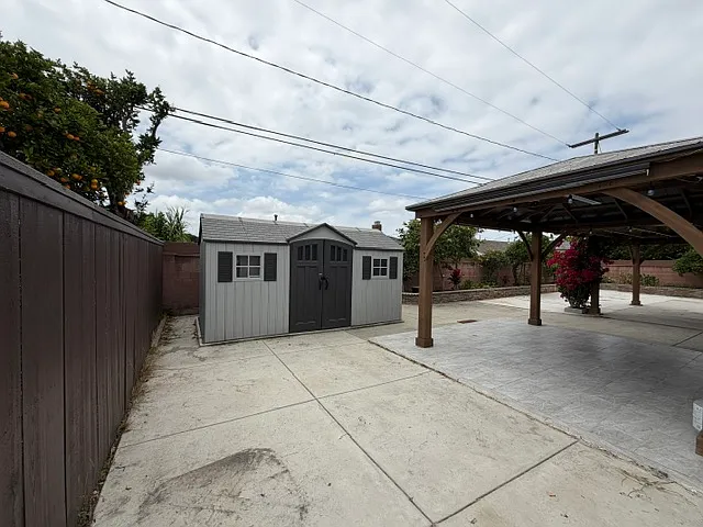 9292 Melba Dr — Photo 40