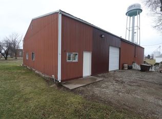 1208 S 1st St, Gays, IL 61928