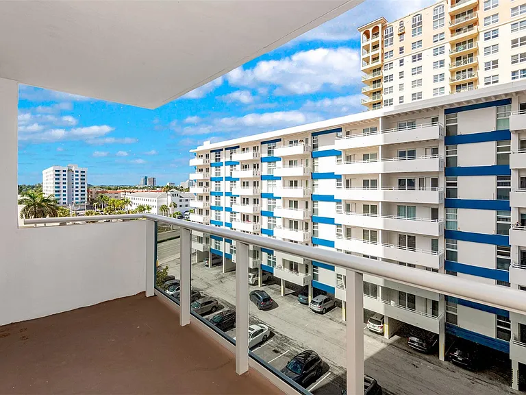 3140 S Ocean Dr #509 — Photo 29