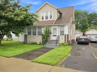 90 Bonneville Ave, Chicopee, MA 01013