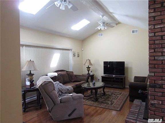 4th image of 26 Barnsley Cres