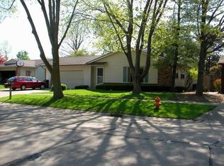 2313 Rebecca Dr, Champaign, IL