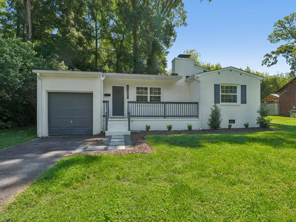 4065 Hiddenbrook Dr, Charlotte, NC 28205