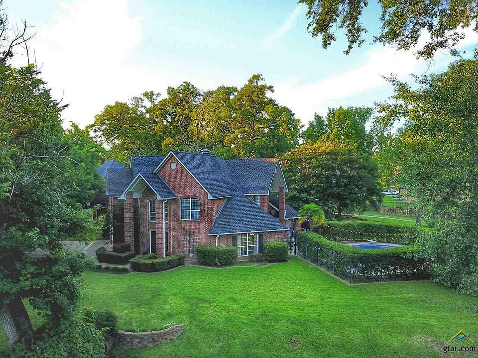 1st image of 411 Rosebrook Cir