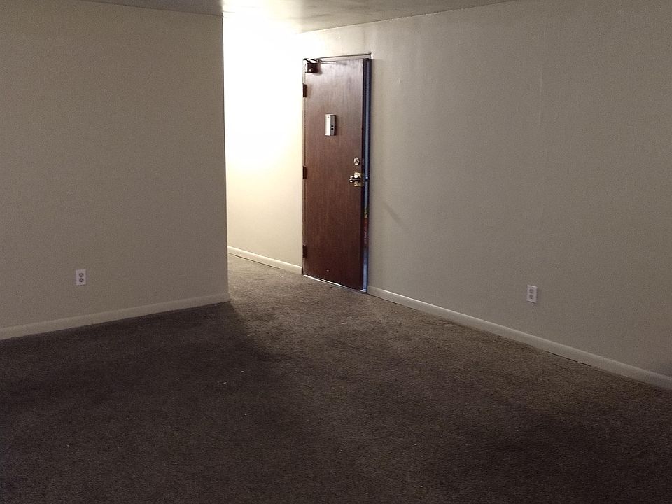 1st image of 4004 W 8th St APT 7
